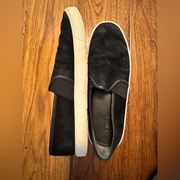 VINCE Blair EUC Black suede size 8.5 - Picture 9 of 10